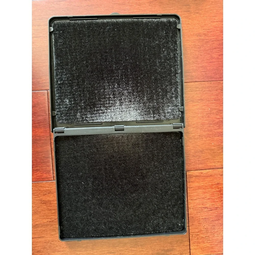 Stampin Up Stampin Scrub Stamp Cleaning Tool Black Case Nylon Fiber Pads USA